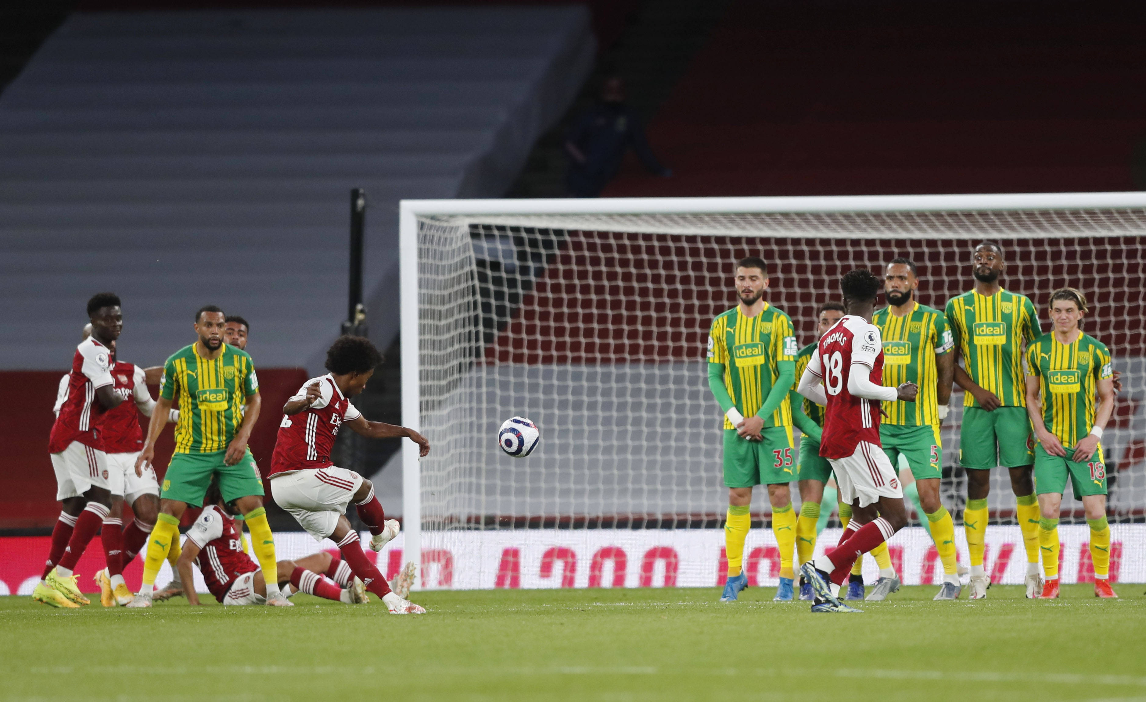 穆古鲁扎连续二十场比赛得分超过败北，阿森纳不断突破！