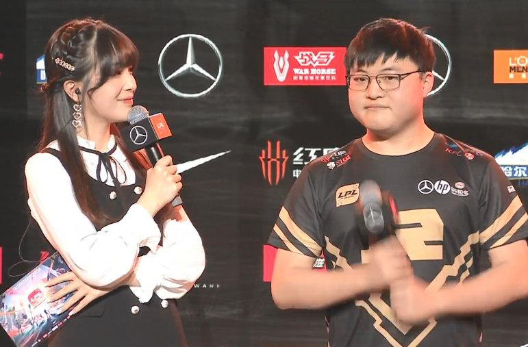 Doinb回归赛场,大胜首场状态亮眼,雄鹿观众沸腾!的简单介绍 Doinb回归赛场,大胜首场状态亮眼,雄鹿观众沸腾!的简单介绍